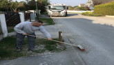 KDW Kehrmaschinen | KDW LKW-Kehrmaschine bei der Frühjahrskehrung