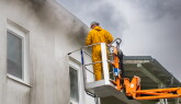 KDW Reinigung | Professionelle Fassadenreinigung durch Meisterhand | KDW Gebäudereinigung | KDW mobile Hebebühne mieten | KDW Hausbetreuung | Reinigung von Wohnanlagen