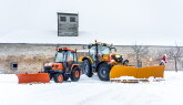KDW Winterdienst | Der große und der kleine Schneepflug im Schnee